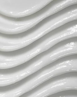 Uni Hydrating Conditioner 11 Uni Hydrating Conditioner -Beauty Essence Shop Uni HydratingConditioner Swatch 03