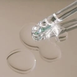 Chlorella + Reishi Sea Vitamin C Serum -Beauty Essence Shop edits 33 HIGH