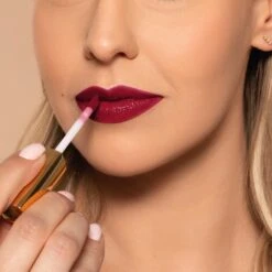 Amplified Lip Lacquer 40 Amplified Lip Lacquer -Beauty Essence Shop raspberrycrush